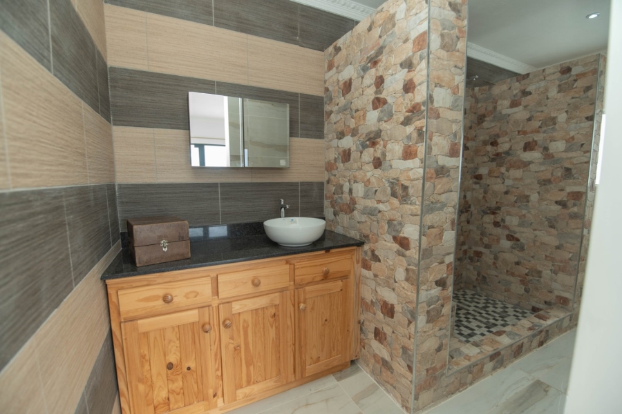 6 Bedroom Property for Sale in Royalston Residential Estate and Wildlife Reserve Eastern Cape